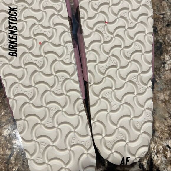 BIRKENSTOCK SIENNA CROSSOVER SANDALS IN ORCHID PURPLE NEW - Picture 3 of 4